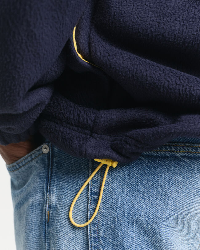 Fleecetr&ouml;ja med f&auml;rgblock