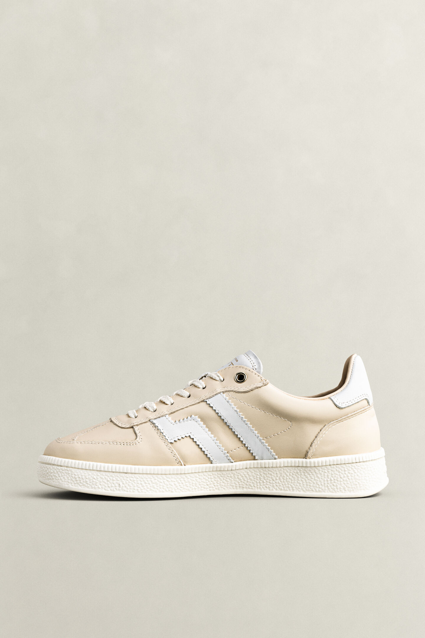 Cuzima sneakers i l&auml;der